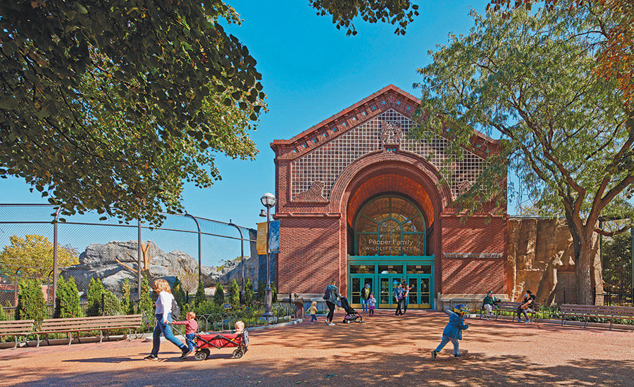 Lincoln Park Chicago Visitor Guide and Sightseeing Info