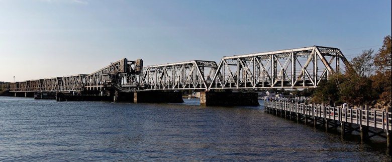 Dunkirk, NY, CSX (former New York Central RR) bridge over C…