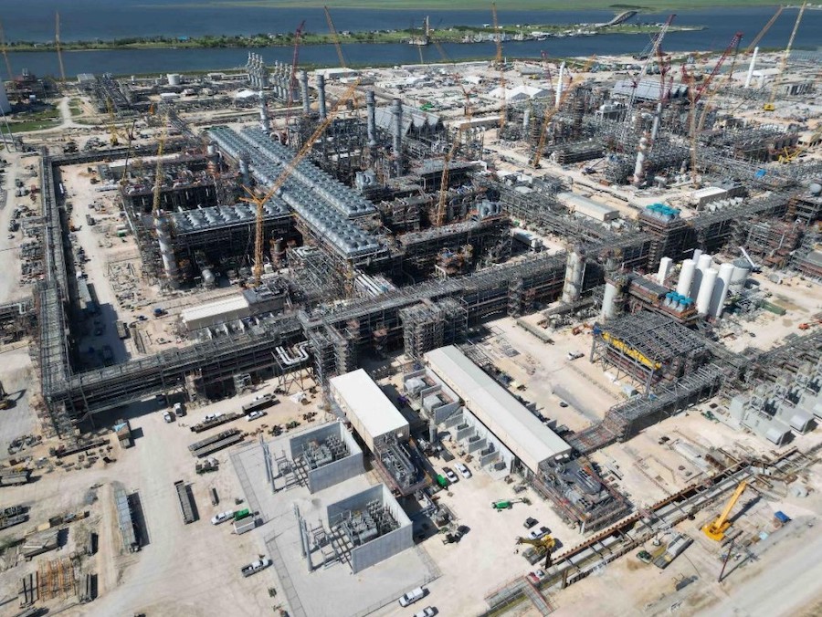Zachry Exits Big Texas LNG Project in Deal With Exxon, Qatar Energy 