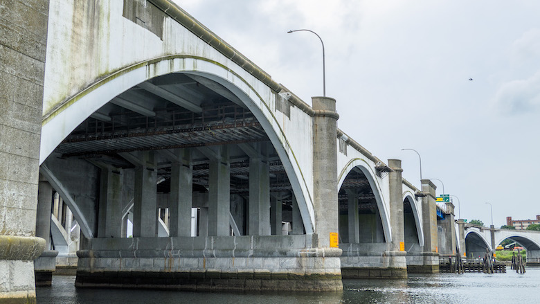 網站平台 Washington_Bridge_westbound_lanes,_Interstate_195.jpg