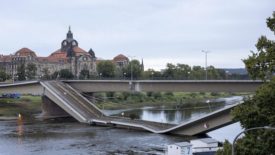 Dresden Bridge failure partial collapse.jpg