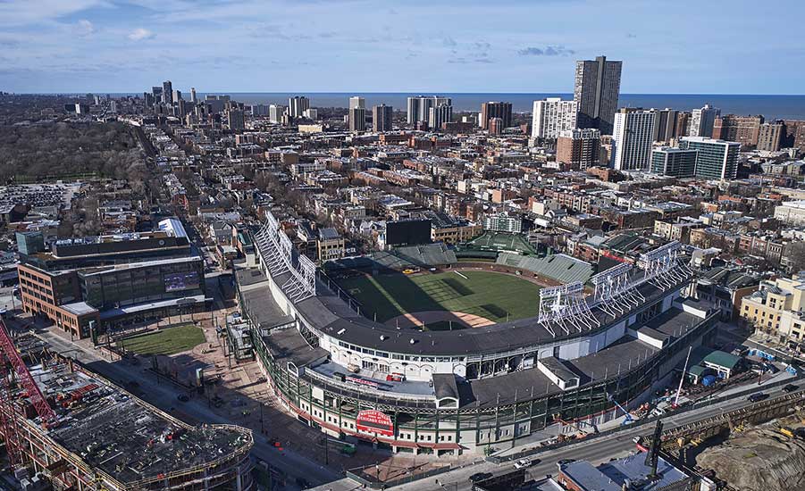 Wrigley field. Chicago. (OC) : r/CityPorn