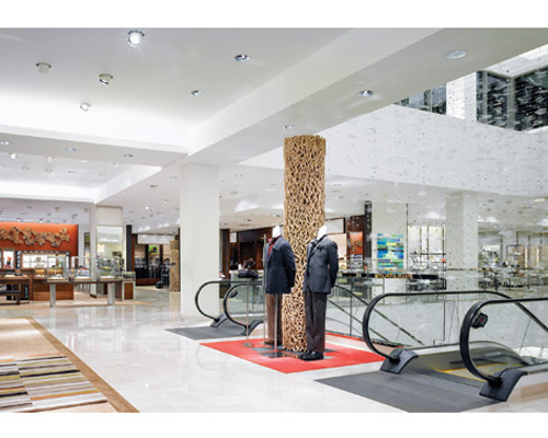 Neiman Marcus Bellevue - CLOSED in Bellevue, WA